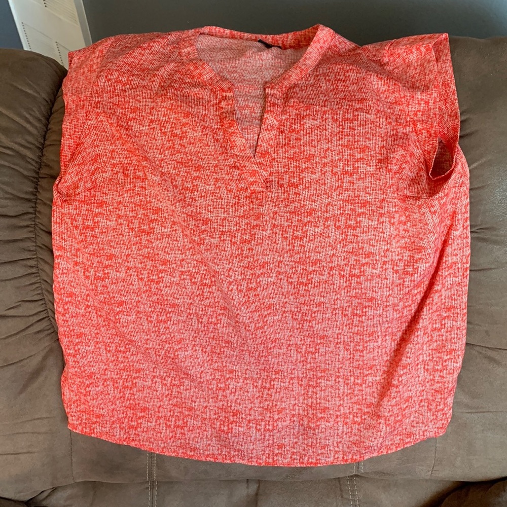 Cute red blouse Hilary radley